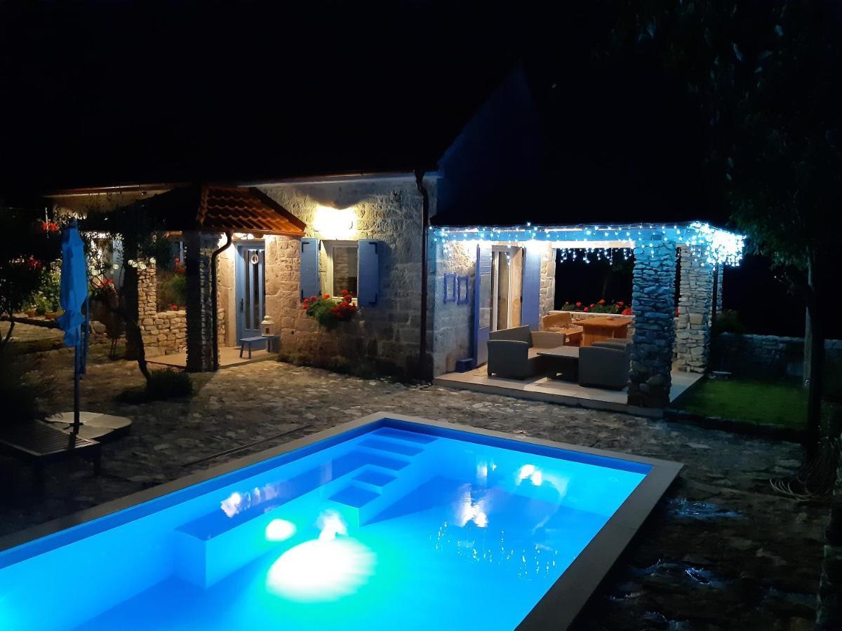Holiday Home Toma Puljane Ngoại thất bức ảnh