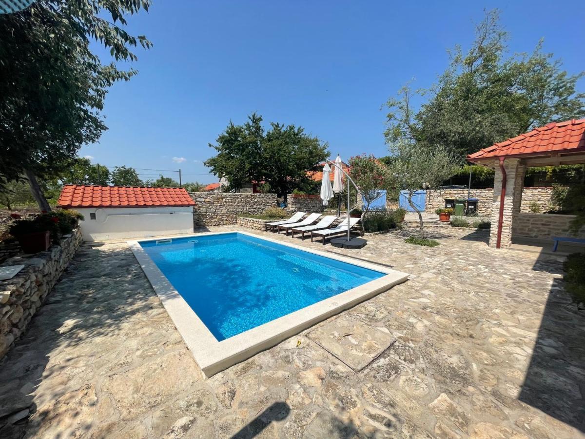 Holiday Home Toma Puljane Ngoại thất bức ảnh