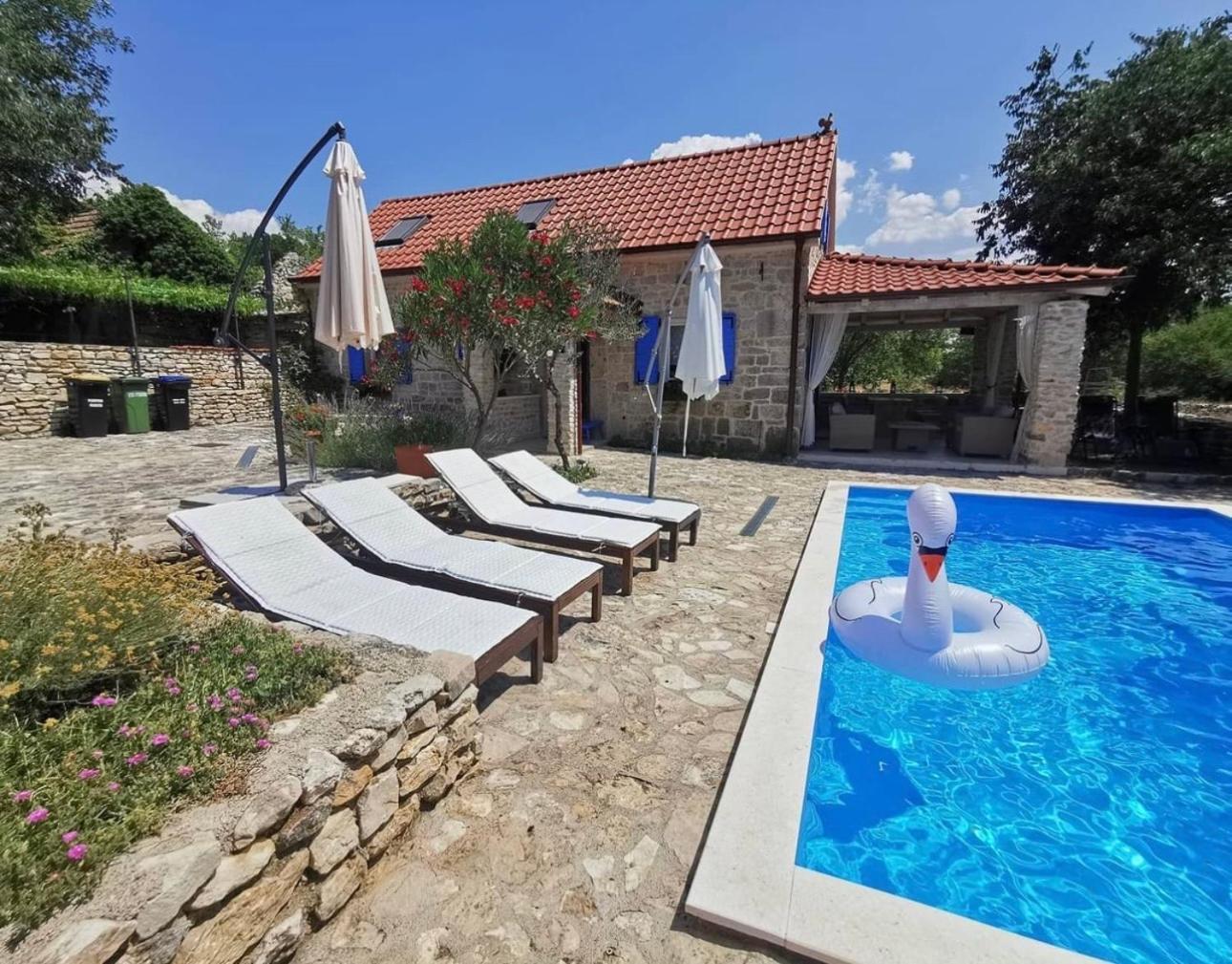 Holiday Home Toma Puljane Ngoại thất bức ảnh